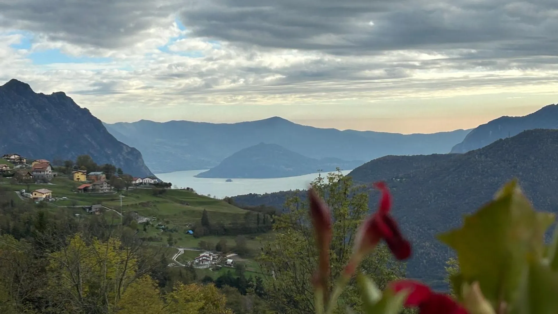 Chalet Tre Santelle Bossico Bed & Breakfast